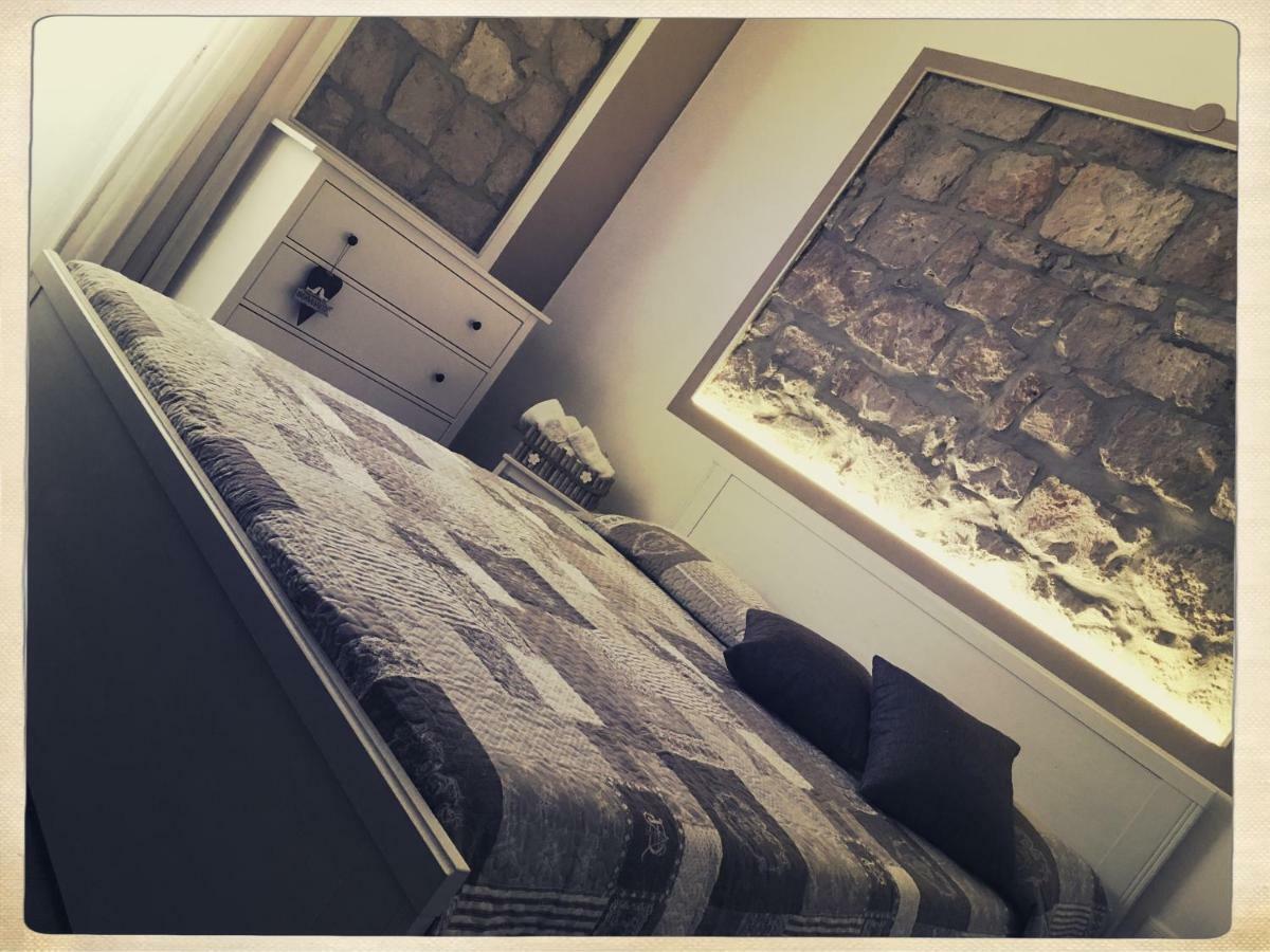 The Hive Stefy'S Apartment Иглесиас Экстерьер фото