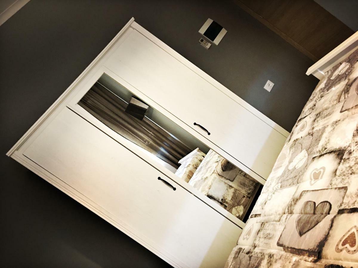 The Hive Stefy'S Apartment Иглесиас Экстерьер фото